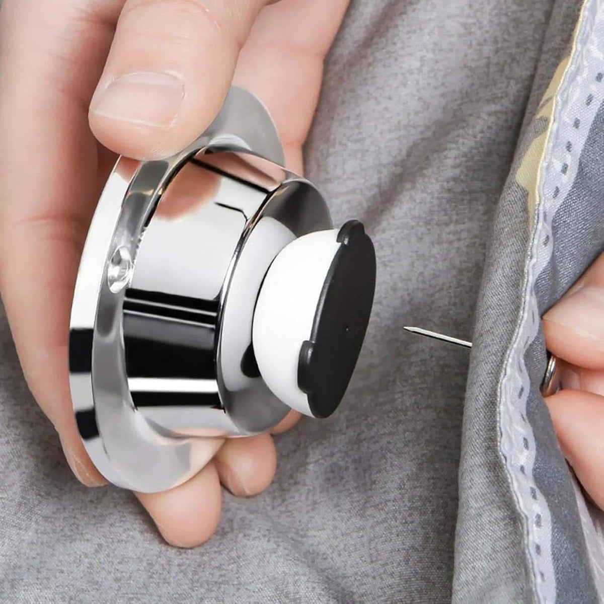 Magnet Remover for Security Tags, Multifunctional Supermarket Tag Remover, Magnetic Detacher for Clothing & Quilt Fasteners, Easy Unlocker for Loss Prevention Pins